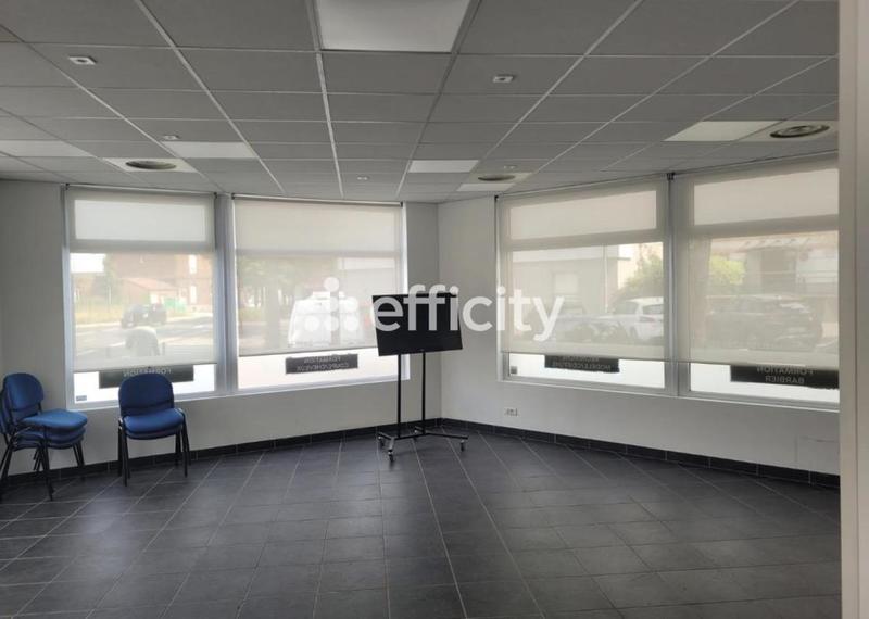 Bureau - 196 m² - 12 pièces