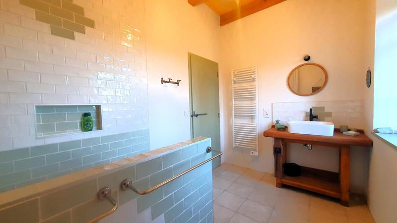 Propriété - 327 m² - 12 pièces