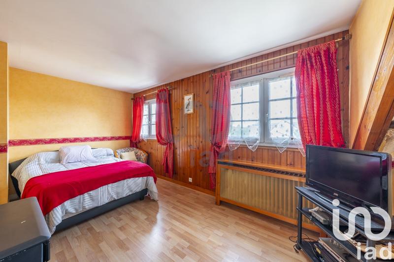 Maison - 195 m² - 8 pièces