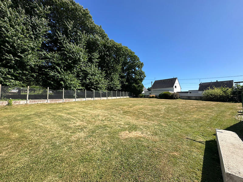 Maison - 250 m² - 8 pièces