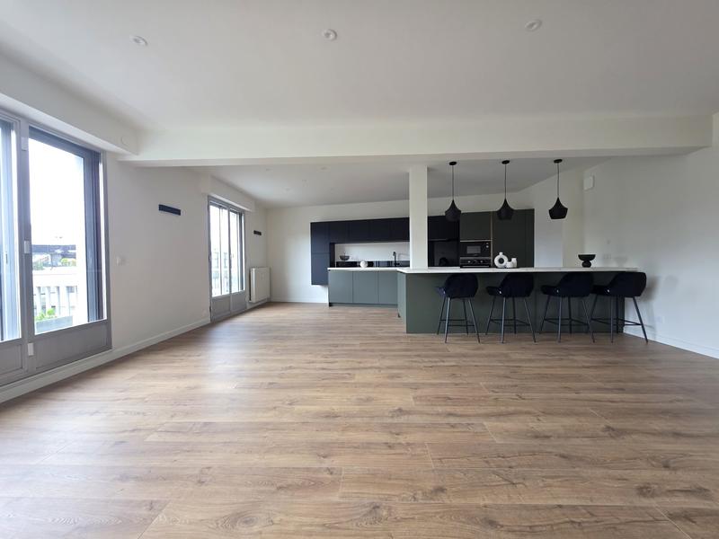 Appartement - 101 m² - 4 pièces