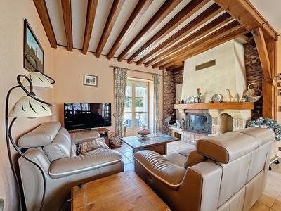 Maison - 178 m² - 8 pièces