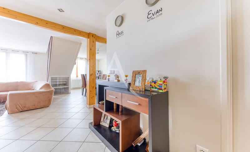 Maison - 98 m² - 5 pièces