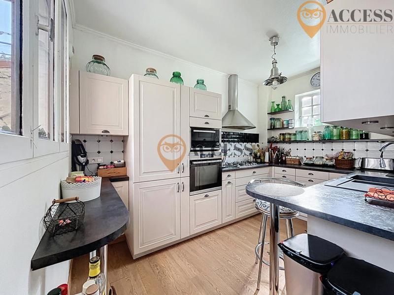 Maison - 111 m² - 5 pièces