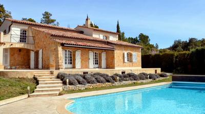 Villa - 180 m² - 6 pièces