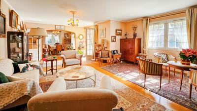 Maison d'architecte - 241 m² - 7 pièces