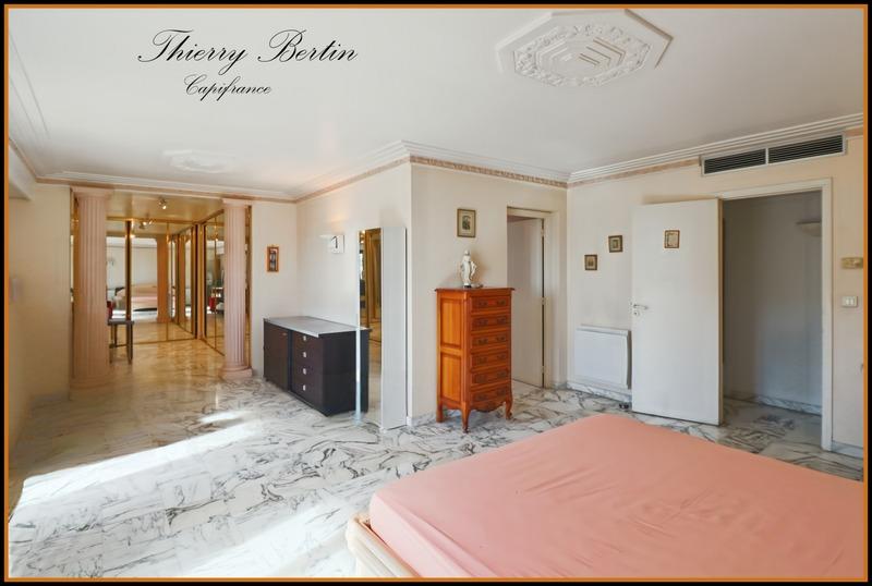 Appartement - 210 m² - 5 pièces