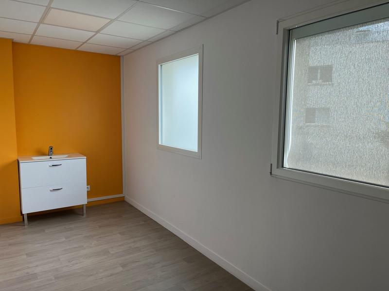 Bureau - 232 m² - 10 pièces