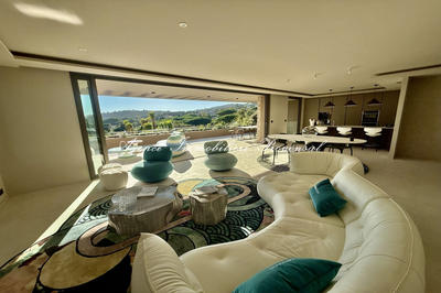 Appartement - 150 m² - 4 pièces