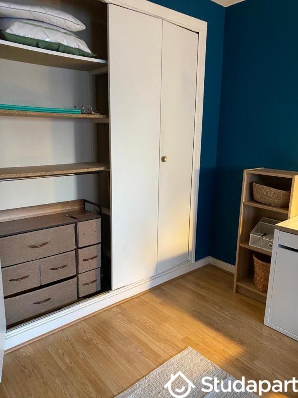 Chambre - 10 m² - 1 pièce