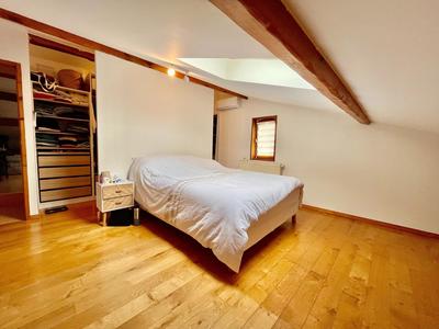 Maison - 185 m² - 8 pièces