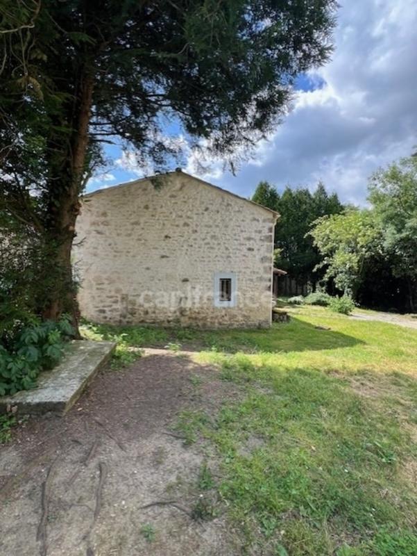 Maison - 260 m² - 7 pièces