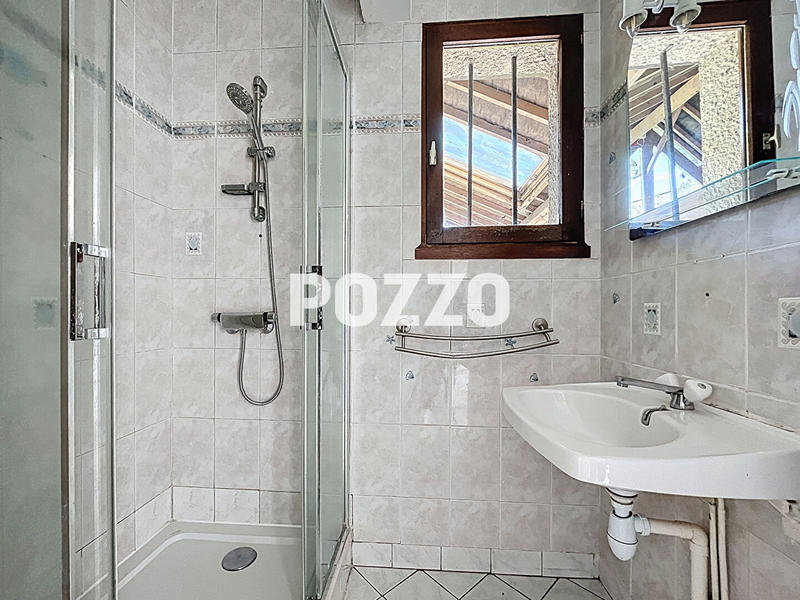Maison - 101 m² - 6 pièces