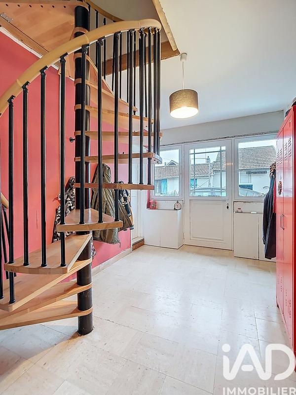 Maison - 167 m² - 8 pièces