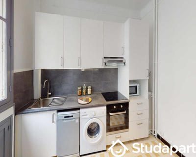 Chambre - 80 m² - 1 pièce