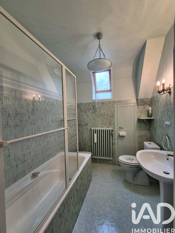 Maison - 175 m² - 8 pièces