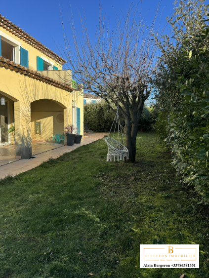 Villa - 122 m² - 4 pièces