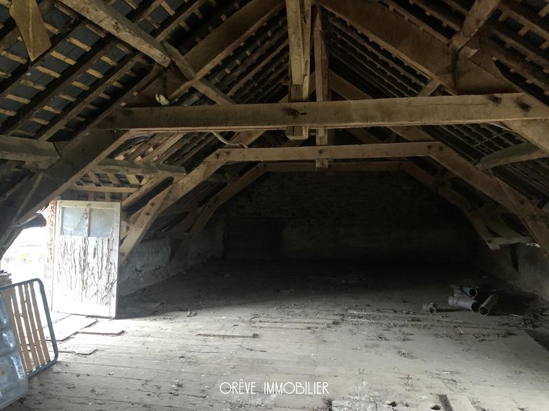 Maison - 200 m² - 2 pièces