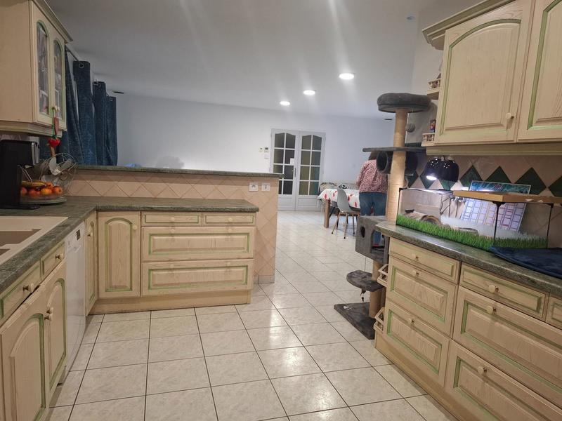 Maison - 188 m² - 8 pièces