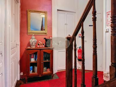 Immeuble - 200 m² - 12 pièces