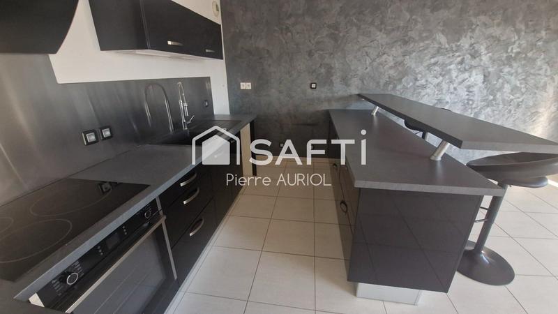 Appartement - 94 m² - 4 pièces