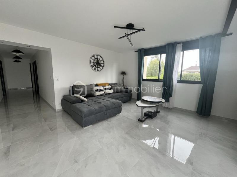 Maison - 104 m² - 4 pièces