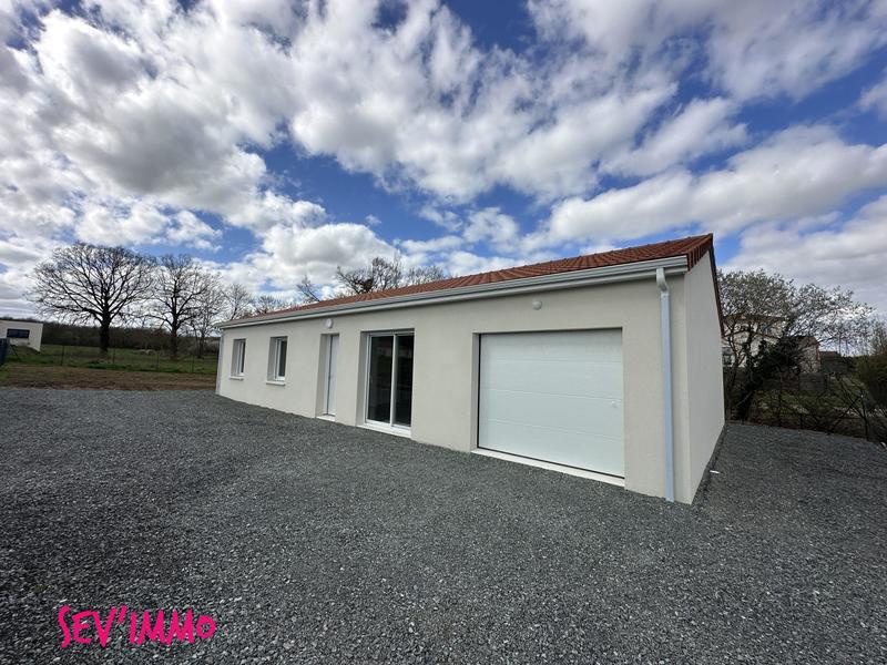 Maison - 98 m² - 4 pièces