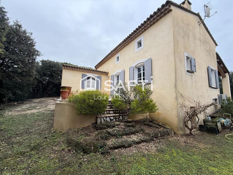 Maison - 140 m² - 5 pièces