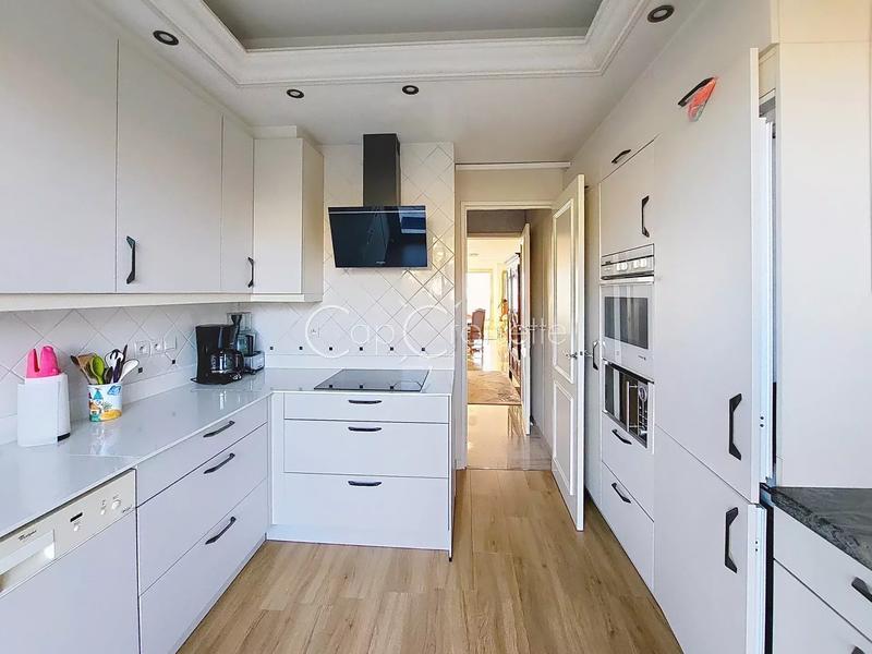 Appartement - 94 m² - 3 pièces