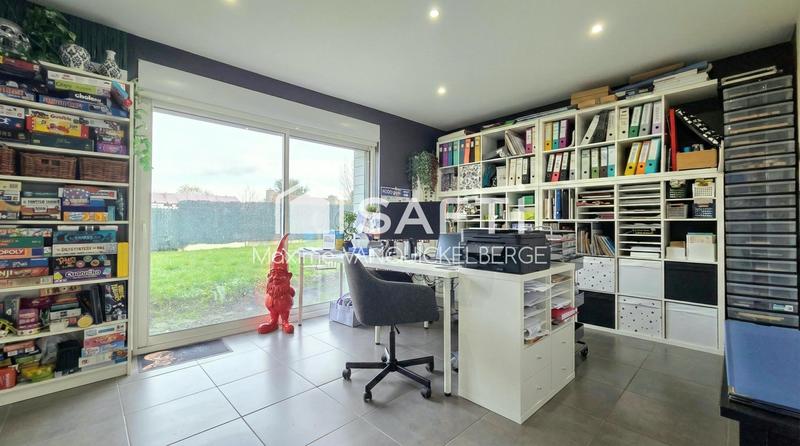 Maison - 274 m² - 12 pièces