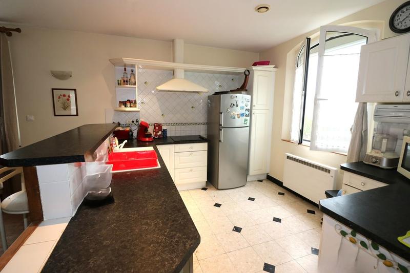 Maison - 111 m² - 6 pièces