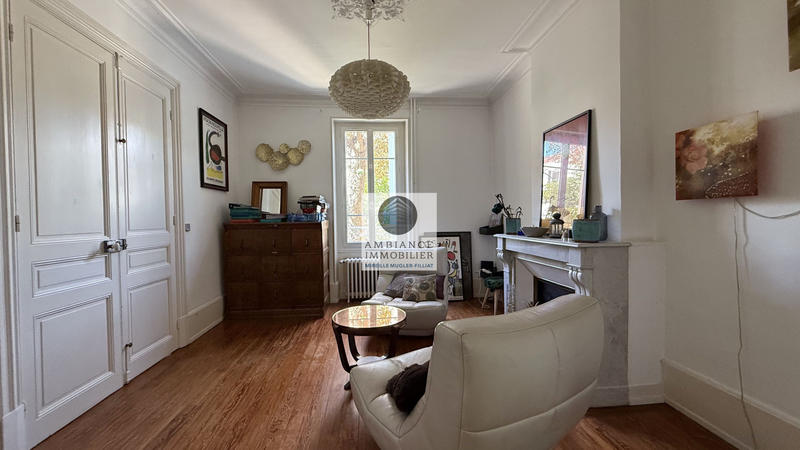 Maison - 176 m² - 8 pièces