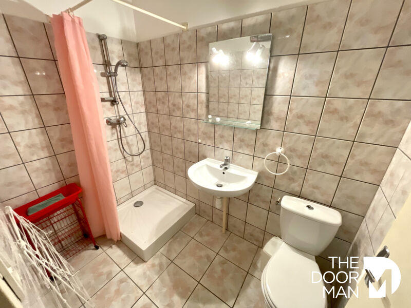 Immeuble - 230 m² - 14 pièces