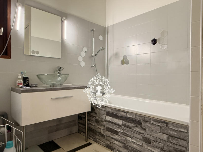 Maison - 162 m² - 7 pièces