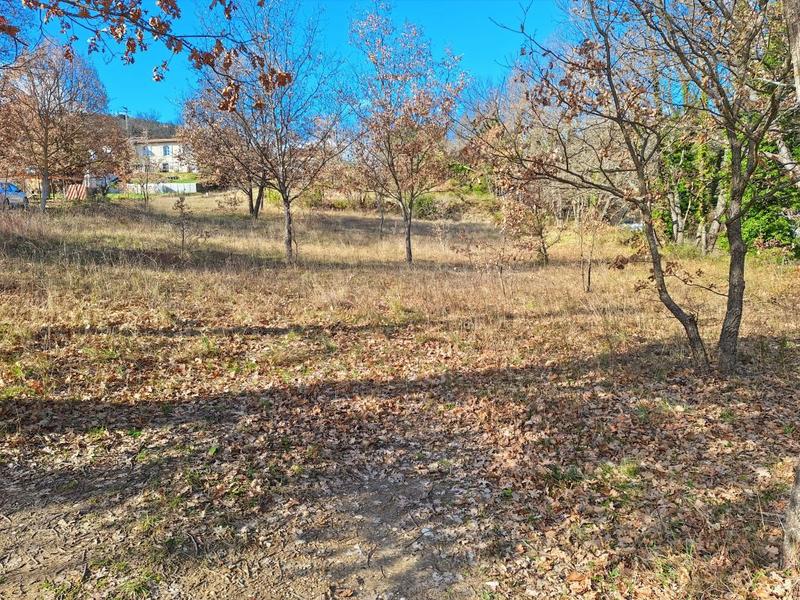 Terrain constructible - 636 m²
