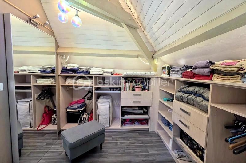 Maison traditionnelle - 186 m² - 5 pièces