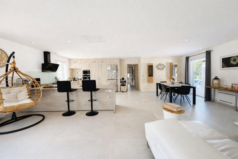 Maison - 136 m² - 4 pièces