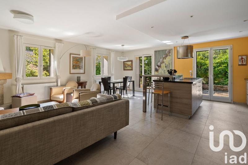 Maison - 183 m² - 6 pièces