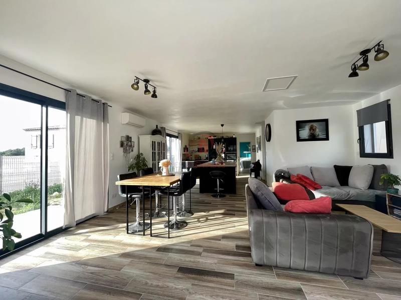 Maison - 115 m² - 5 pièces