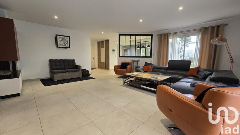 Maison - 249 m² - 10 pièces