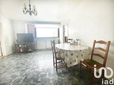 Appartement - 96 m² - 5 pièces