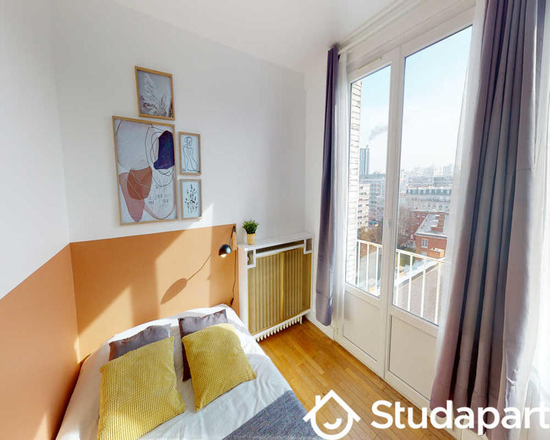 Chambre - 80 m² - 1 pièce