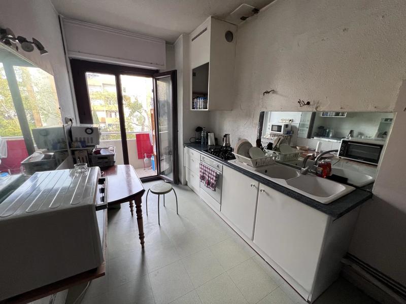 Appartement - 90 m² - 5 pièces