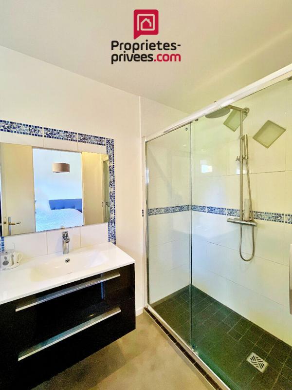 Maison - 186 m² - 7 pièces