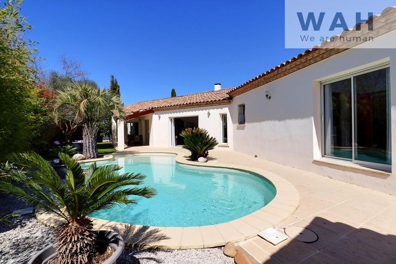 Maison - 140 m² - 5 pièces