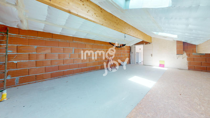 Maison - 185 m² - 5 pièces