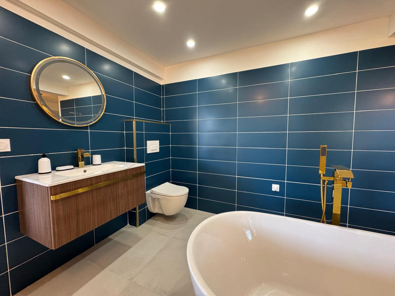 Appartement - 205 m² - 5 pièces