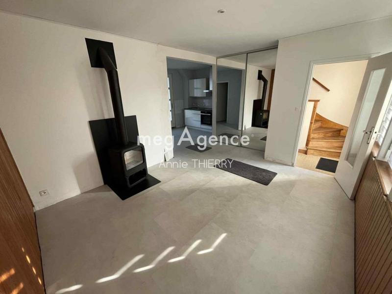 Maison traditionnelle - 70 m² - 4 pièces