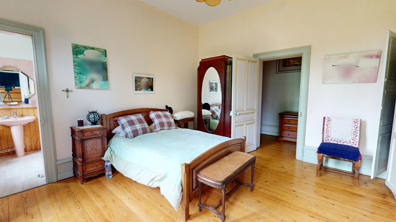 Demeure - 354 m² - 11 pièces