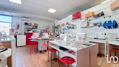 Local commercial - 147 m²